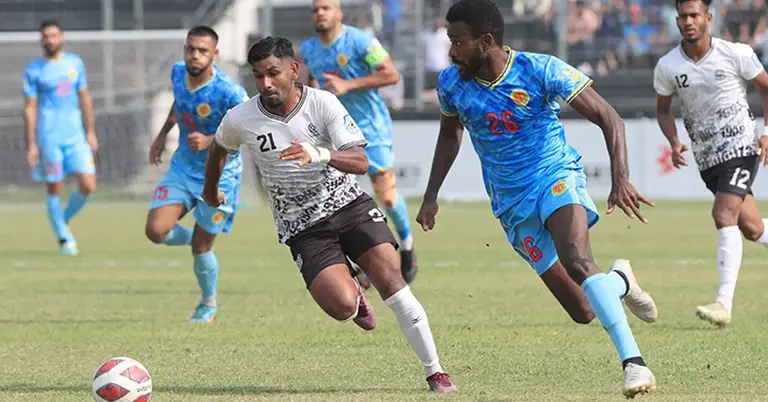 দুই চিরপ্রতিদ্বন্দ্বী ঢাকা আবাহনী ও মোহামেডান